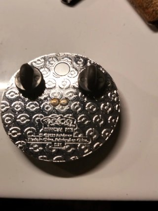 Pin Pikachu Surfista Coleccionable