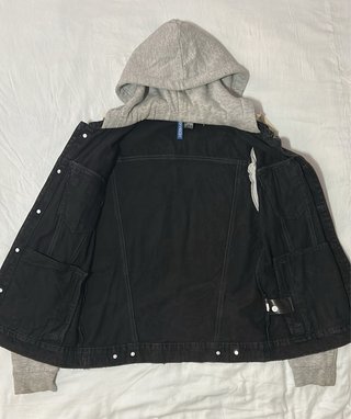 Chaqueta vaquera H&M con capucha gris