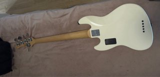 Bajo Marcus Miller V3 5 AWH 2ª Gen 5 Cuerdas