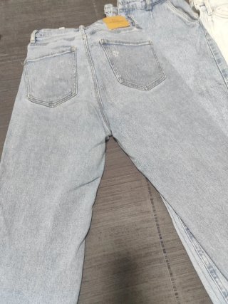 Lote 4 Vaqueros Stradivarius Talla 36/38 lote 20€