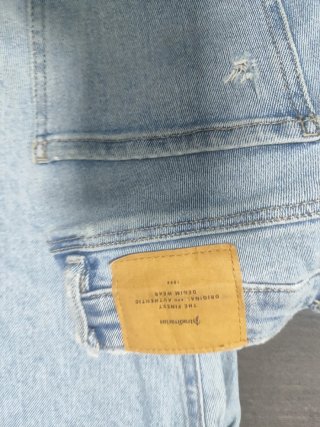 Lote 4 Vaqueros Stradivarius Talla 36/38 lote 20€