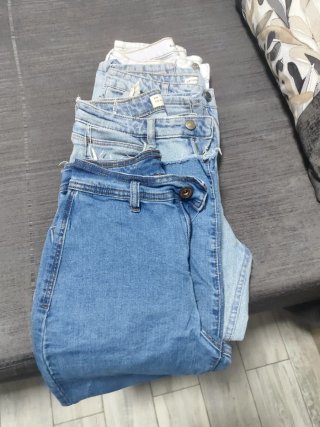 Lote 4 Vaqueros Stradivarius Talla 36/38 lote 20€