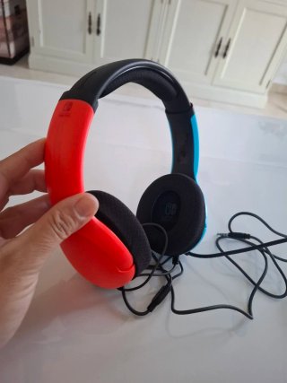Nintendo Switch + Accesorios y Juegos