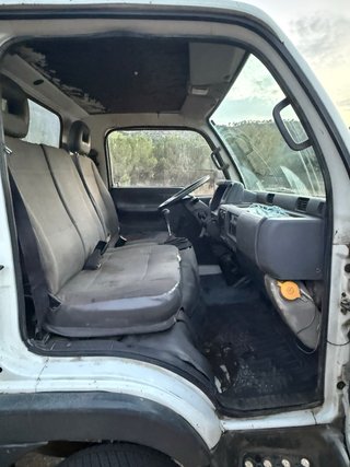 Nissan Cabstar 2002