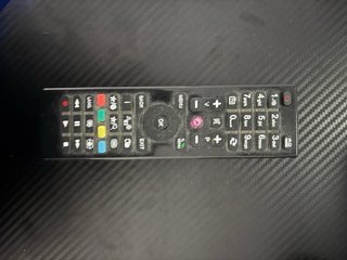 Televisor Telefunken Negro Incluye mando original.