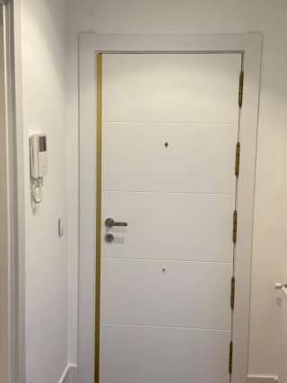 Instalaciones tarimas, rodapiés, puertas