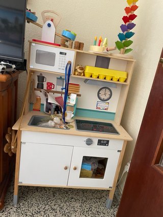 Cocinita de madera para niños