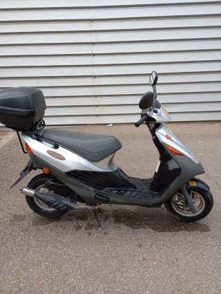 Suzuki Address 49cc Scooter