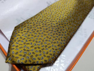 Corbata Hermes Dorada con Diseño