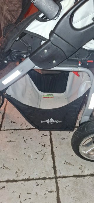 Passeggino completo con ovetto e borsa.