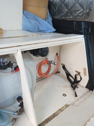 Mueble Camper con horno boda de agua depósito 80l