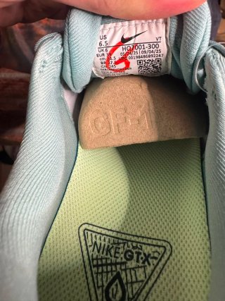 Nike Vomero 18 Gore-Tex Scarpe da Corsa