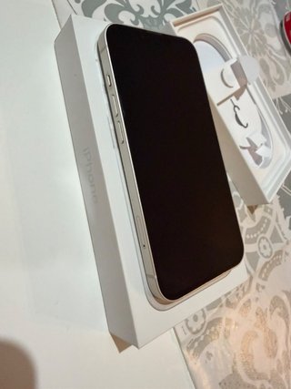 iPhone 13 Apple