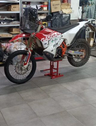 KTM 450 Rally Réplica Ex Toscha Scharreina.