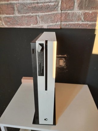 Xbox One S 500GB per parti