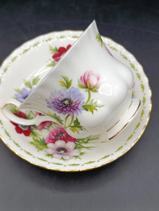 Taza té Royal Albert Marzo