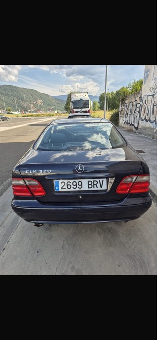 Mercedes-Benz  CLK 2002