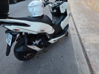 Moto Scooter 125cc Blanca