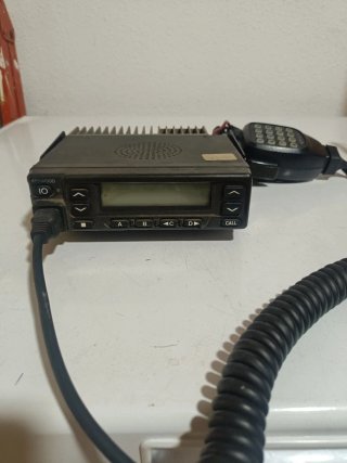 Emisora Kenwood con Micrófono