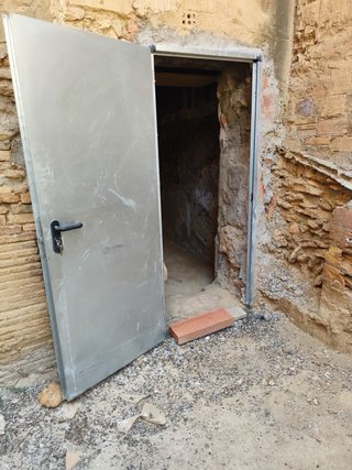 Venta de casa adosada en calle Mayor de valcarca