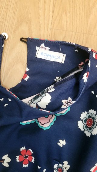 Vestido estampado floral azul y rosa