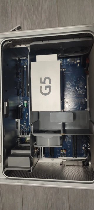 Torre Apple iMac G5