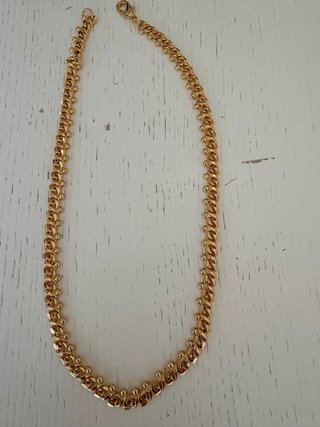 Collana dorata alta bigiotteria