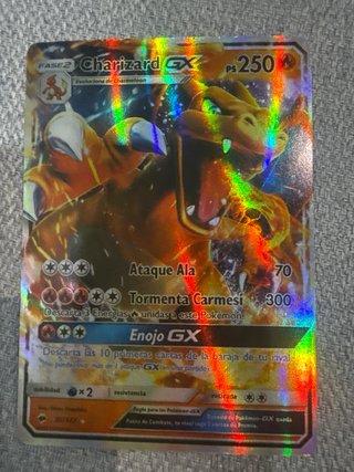 Carta Pokémon Charizard GX Fase 2