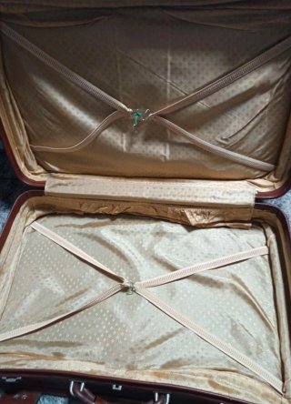 Maleta vintage de cuero marrón