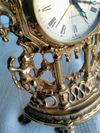 Reloj de sobremesa de bronce