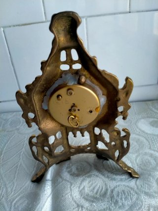 Reloj de sobremesa de bronce