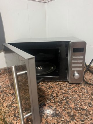 Horno Microondas con gratinador