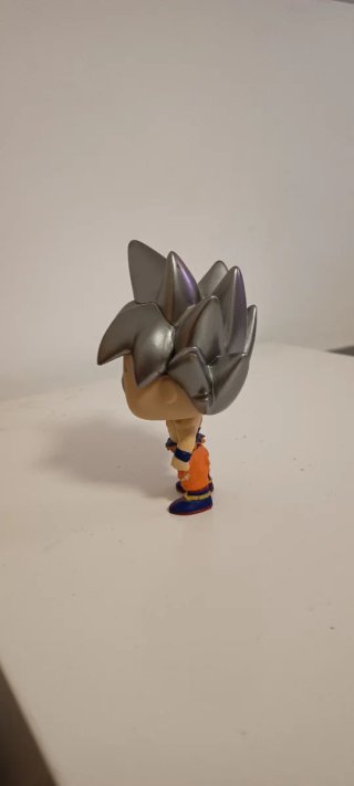 Funko Pop Goku Ultra Instinto