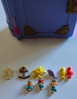 Polly Pocket Sparkling Mermaid Kingdom  1995