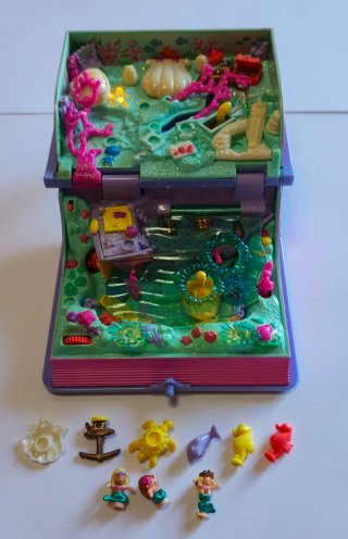 Polly Pocket Sparkling Mermaid Kingdom  1995