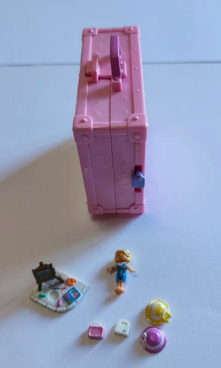 Polly Pocket Polly in Paris Bluebird Mattel 1996