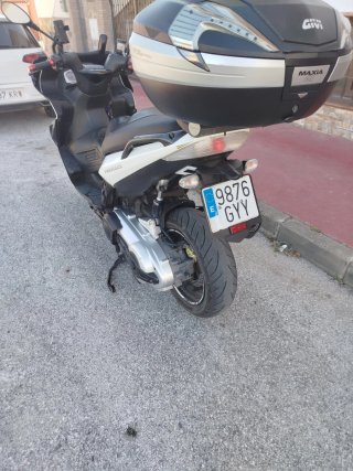 Gilera Nexus 500 Maxi Scooter