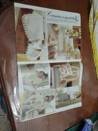 Ganchillo y Punto de cruz , 1 revista