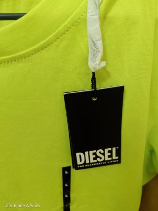 Camiseta Diesel Talla L Neón