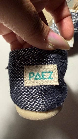 Paez de criança nunca usadas