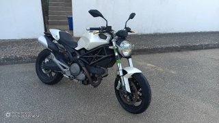 Ducati Monster 696 Naked Blanca