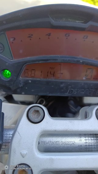 Ducati Monster 696 Naked Blanca