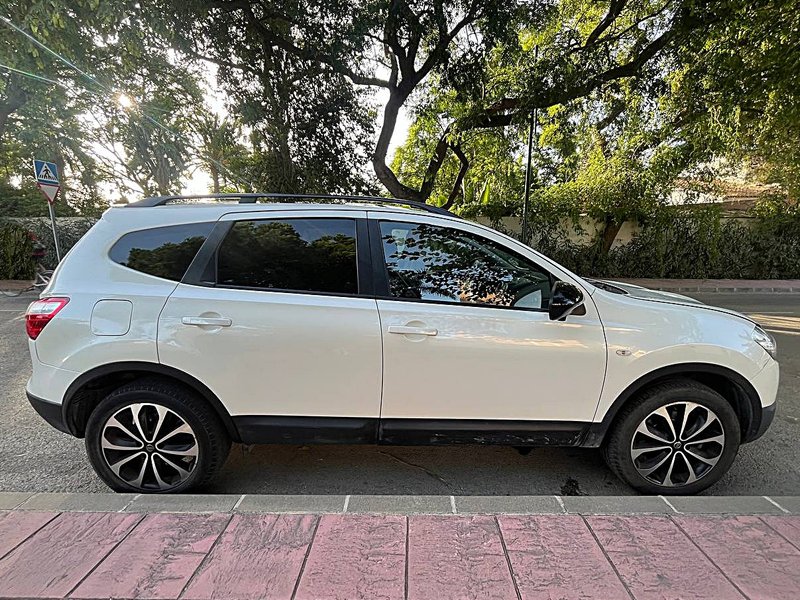 Nissan Qashqai +2 1.6 dCi Tekna Premium 4x2 18'' 2013, foto 3