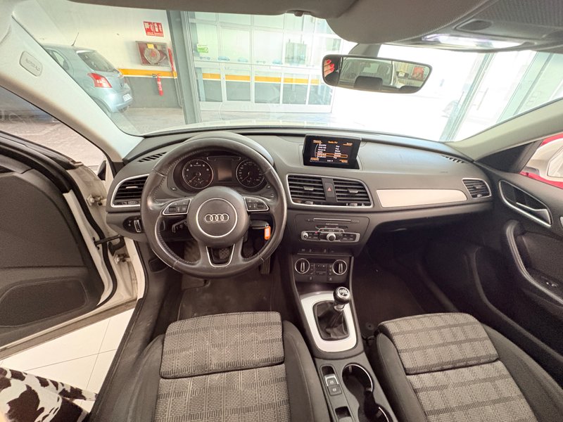 Audi Q3 1.4 TFSI CoD Attraction 2016, foto 10
