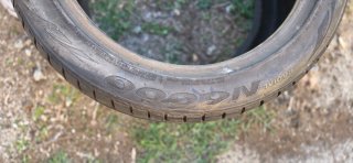 Neumático 255/40 R17