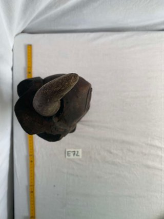 Figura Kaka Camerún 47 cm arte africano