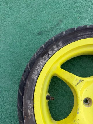 Rueda Trasera Aerox Pirelli EVO 2.2