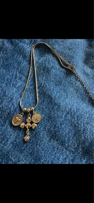 Collana girocollo con ciondoli