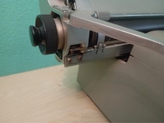 Máquina de escribir Hispano Olivetti Lexicon 80