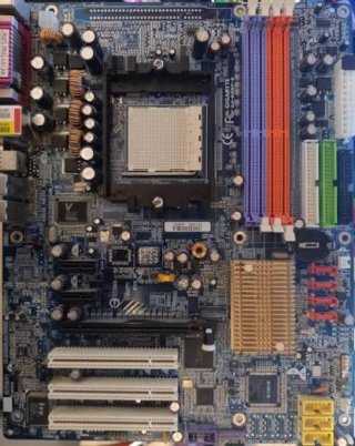 Placa Madre Gigabyte GA-K8NF-9 AMD